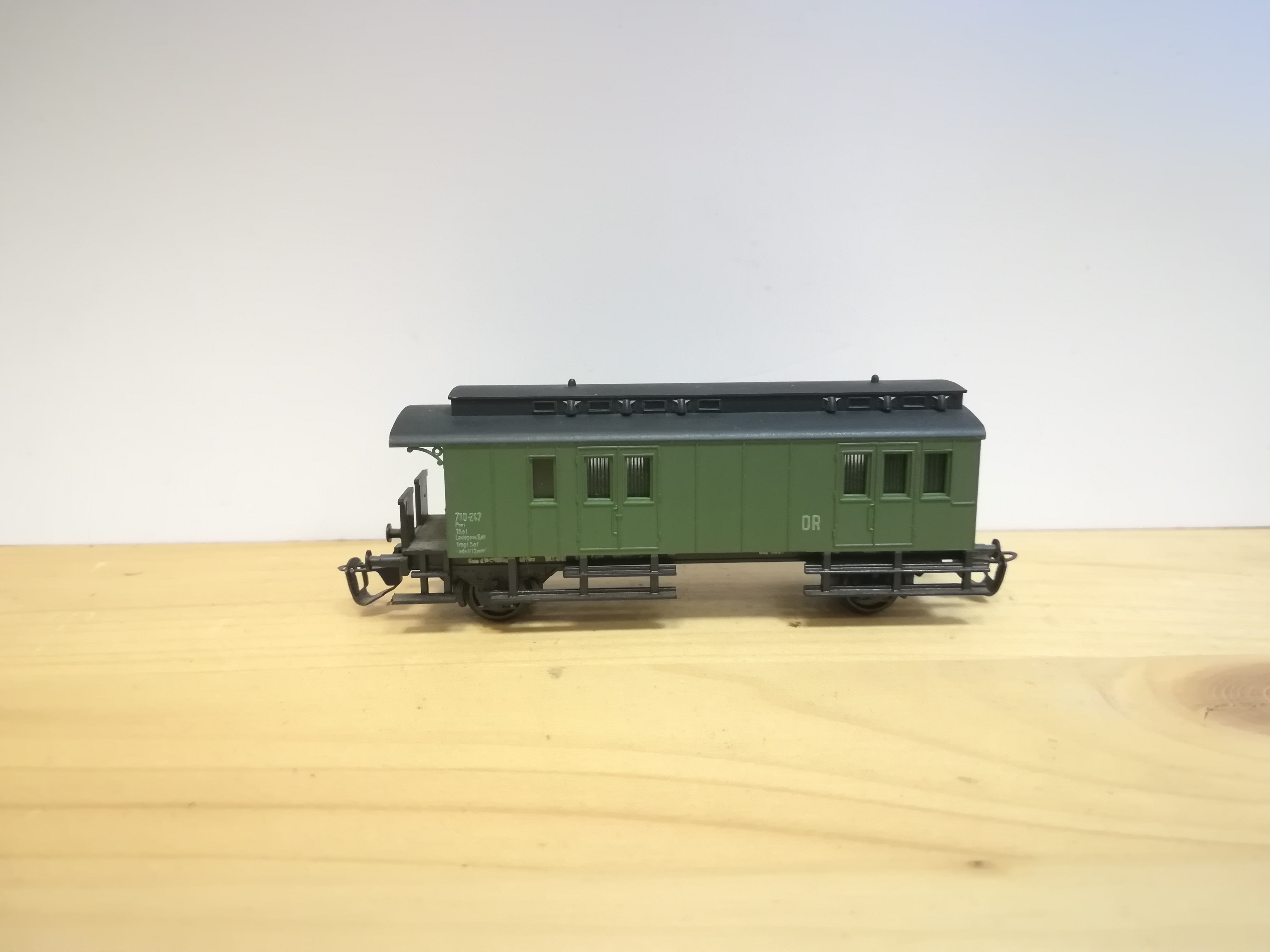TT - Osobní vůz 710-247