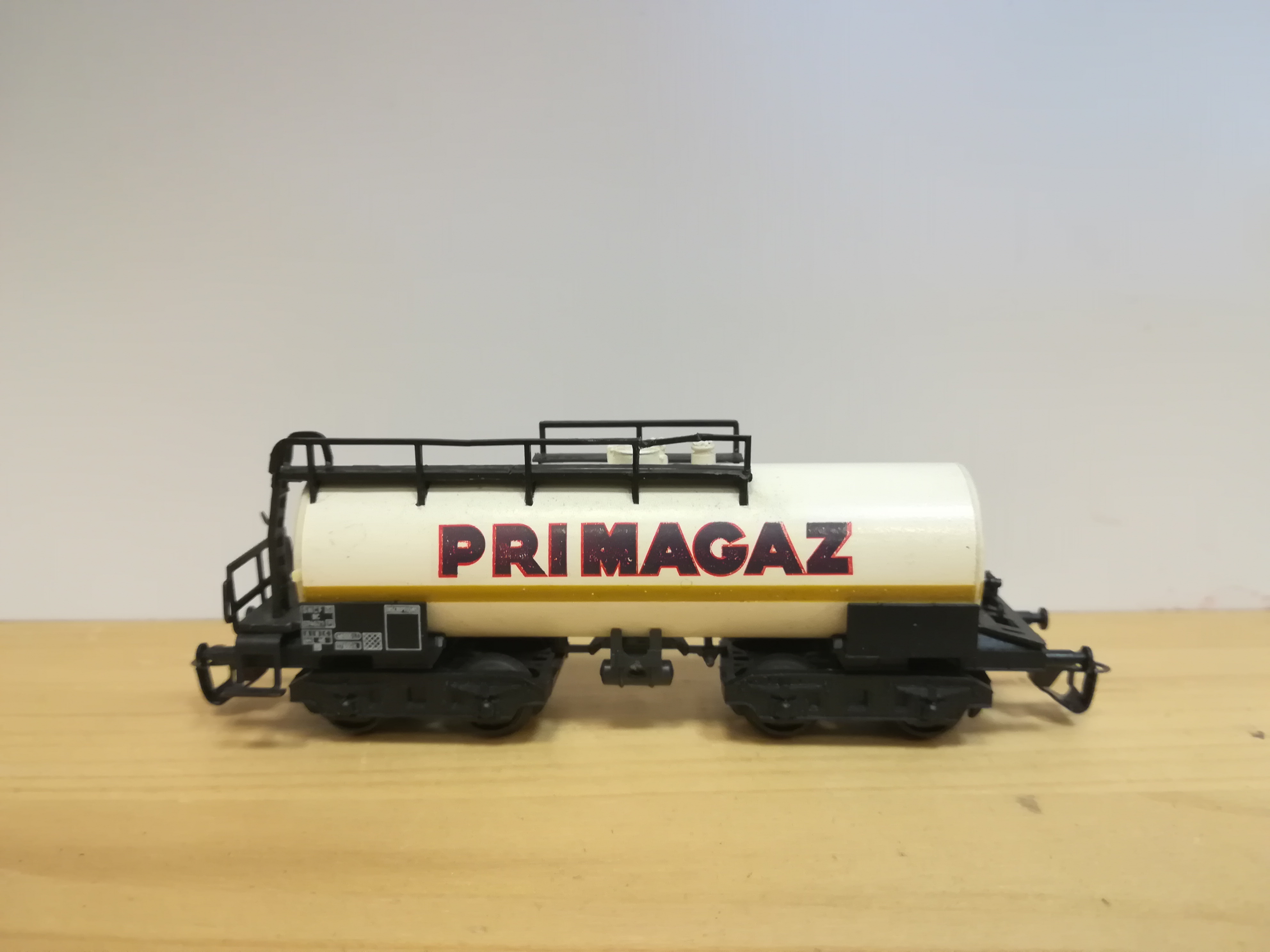 TT - Čtyřosá cisterna PRIMAGAZ