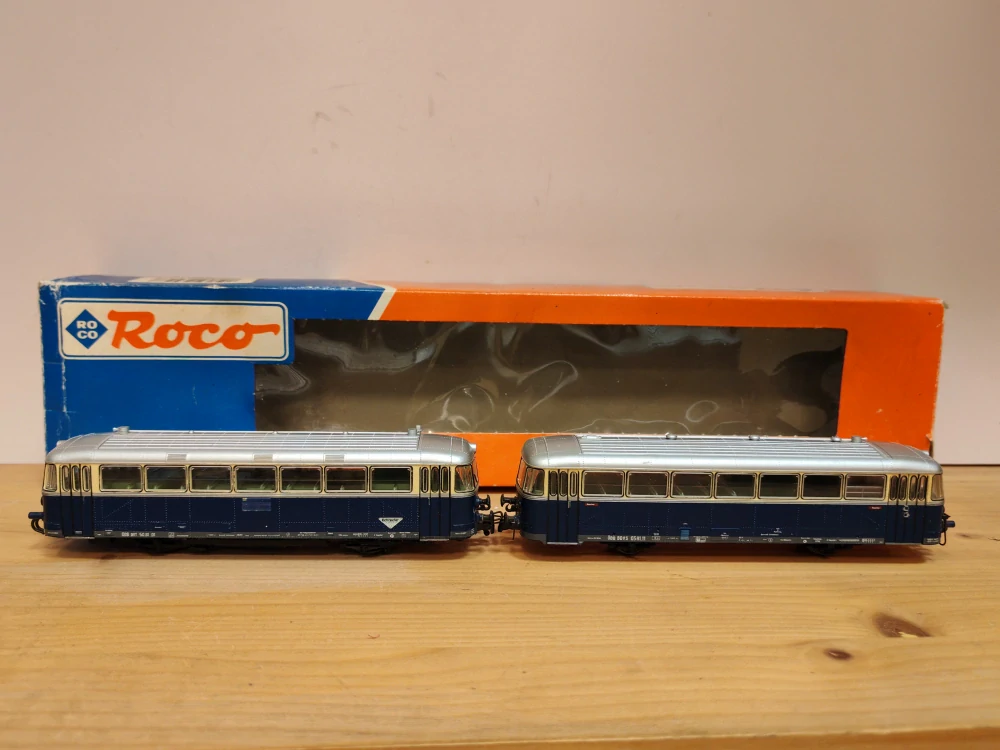 H0 ROCO - Motorová souprava ÖBB