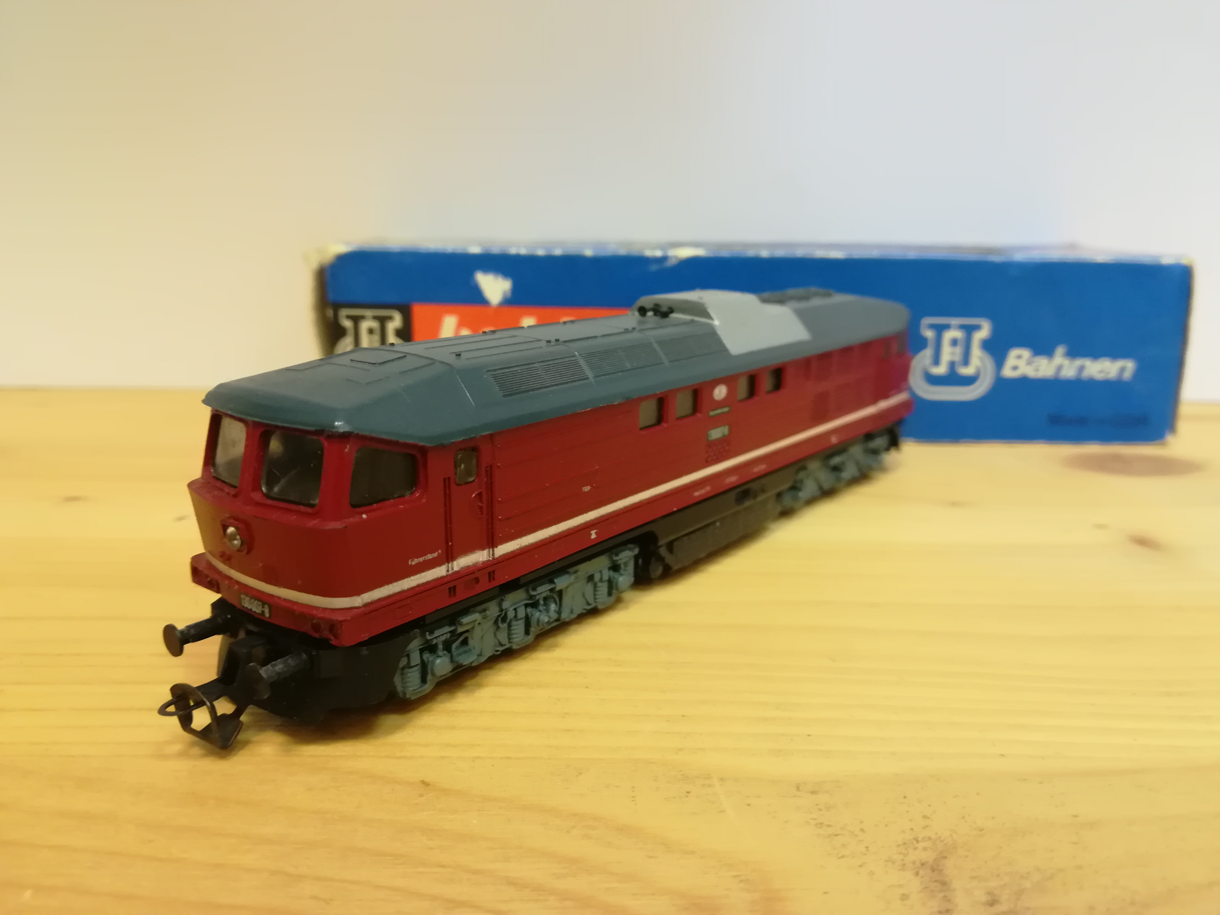 TT - Dieselová lokomotiva BR 130