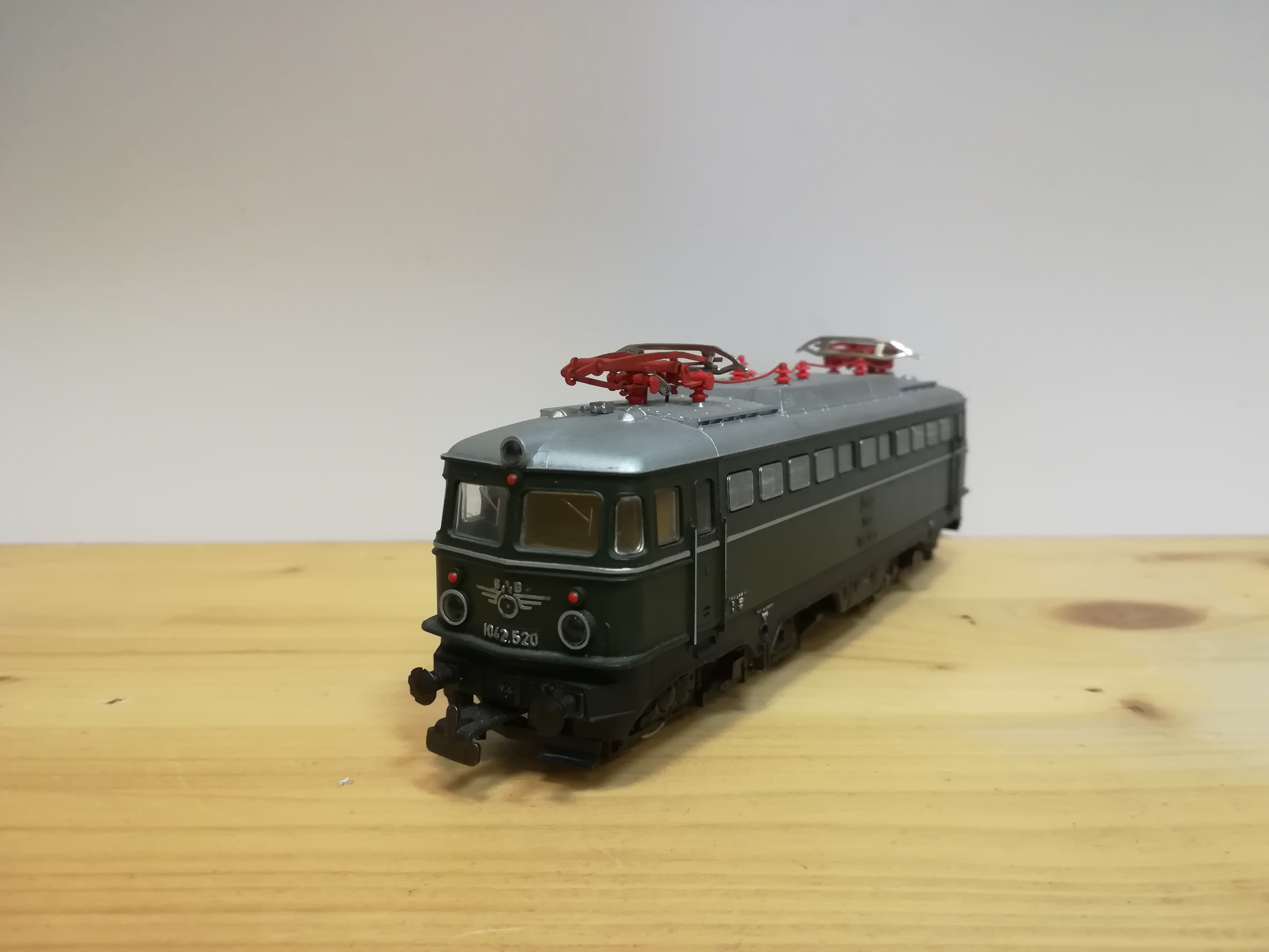H0 - Elektrická lokomotiva 1042.520