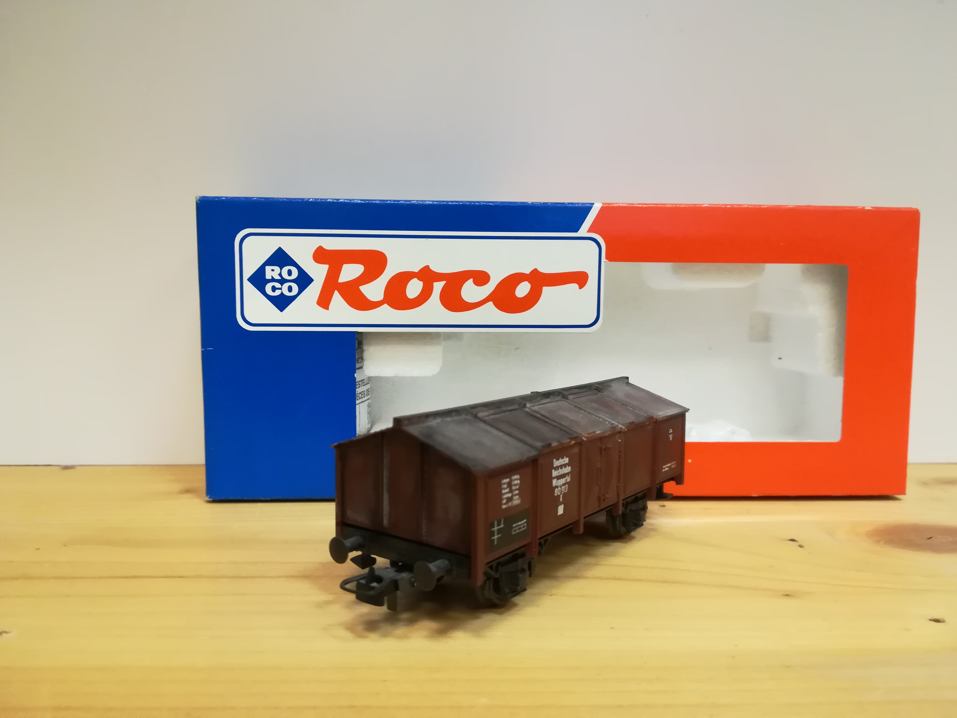H0 ROCO - Vůz pro sypké materiály (odklopka)
