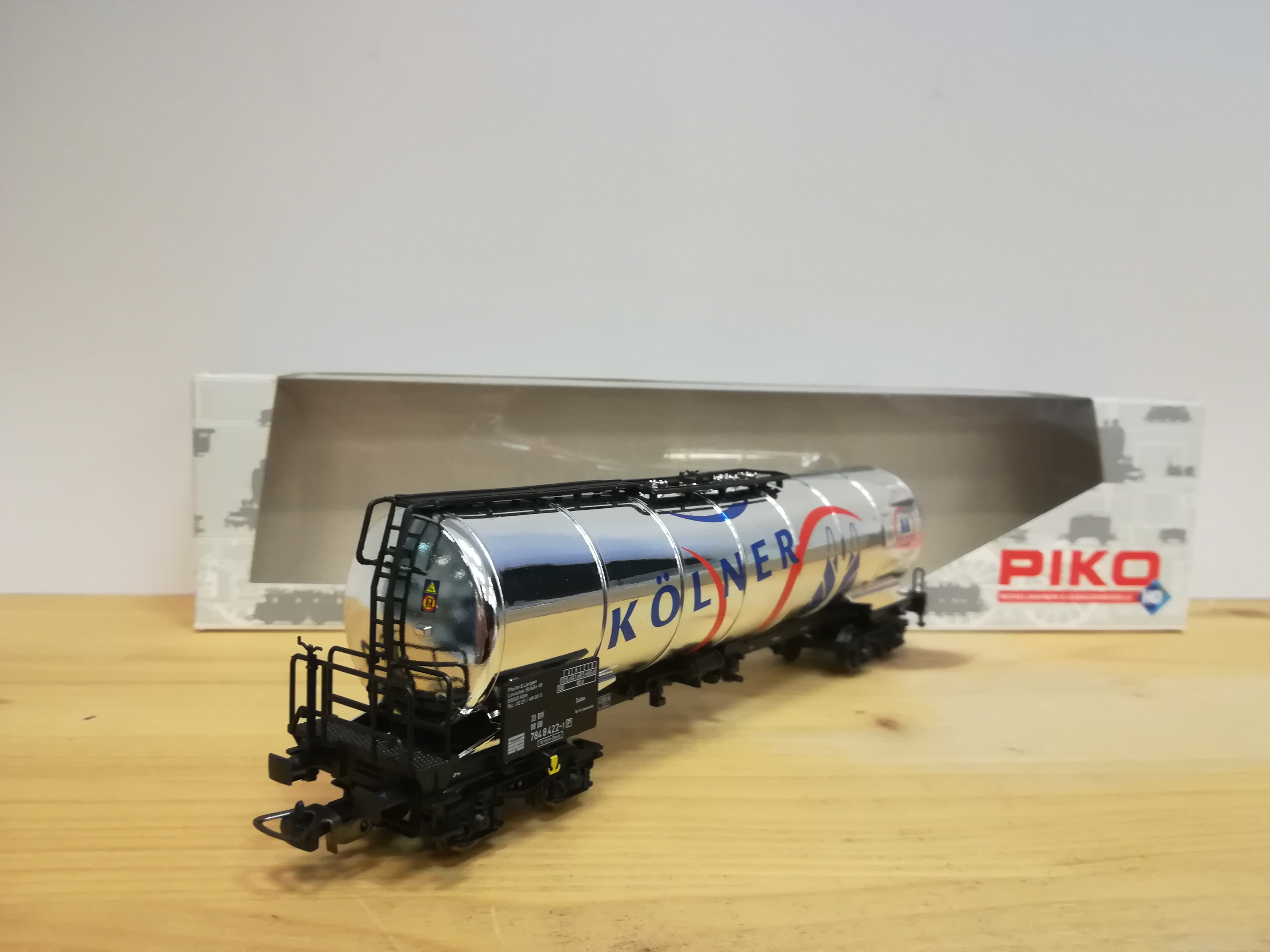 H0 PIKO - Čtyřosá cisterna KÖLNER