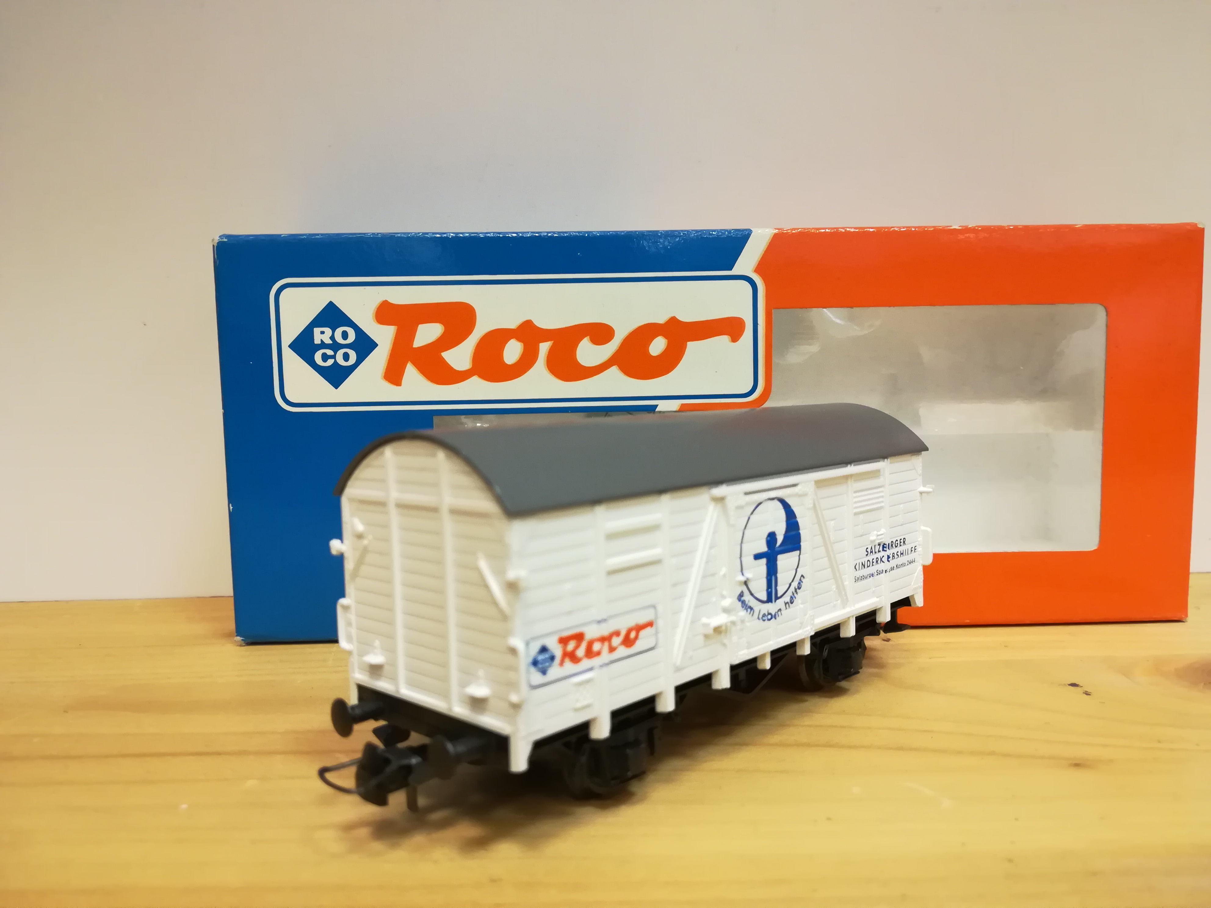 H0 ROCO - Chladící vůz Kinderkrebshilfe