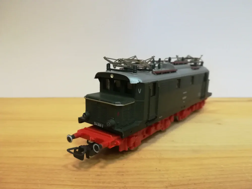 H0 - Elektrická lokomotiva 244068 - 3