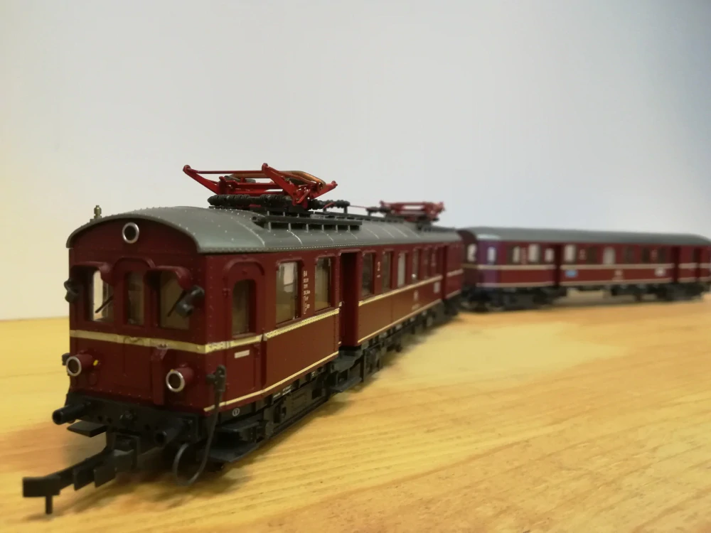 H0 ROCO - Elektrická souprava BR 485/885