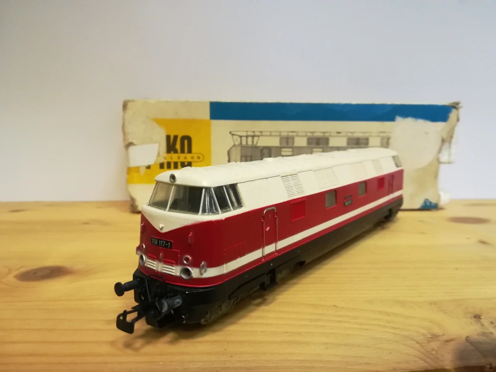 H0 - Dieselová lokomotiva BR 118-117