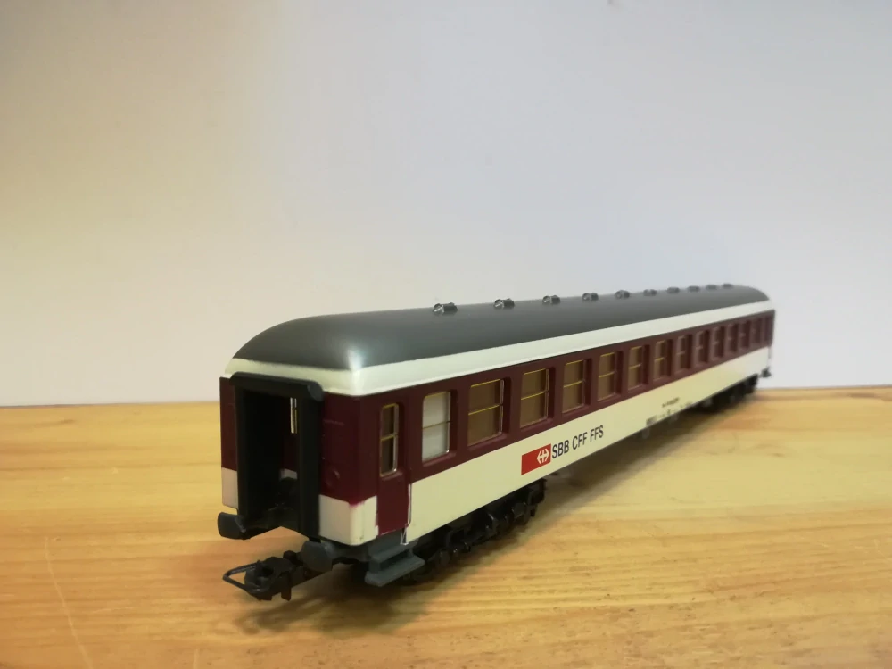H0 - Rychlíkový vůz SRm SBB CFF FFS