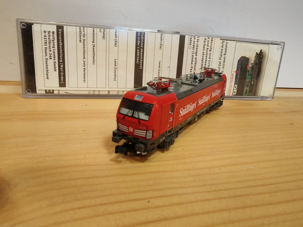 N - Elektrická lokomotiva "Vectron"