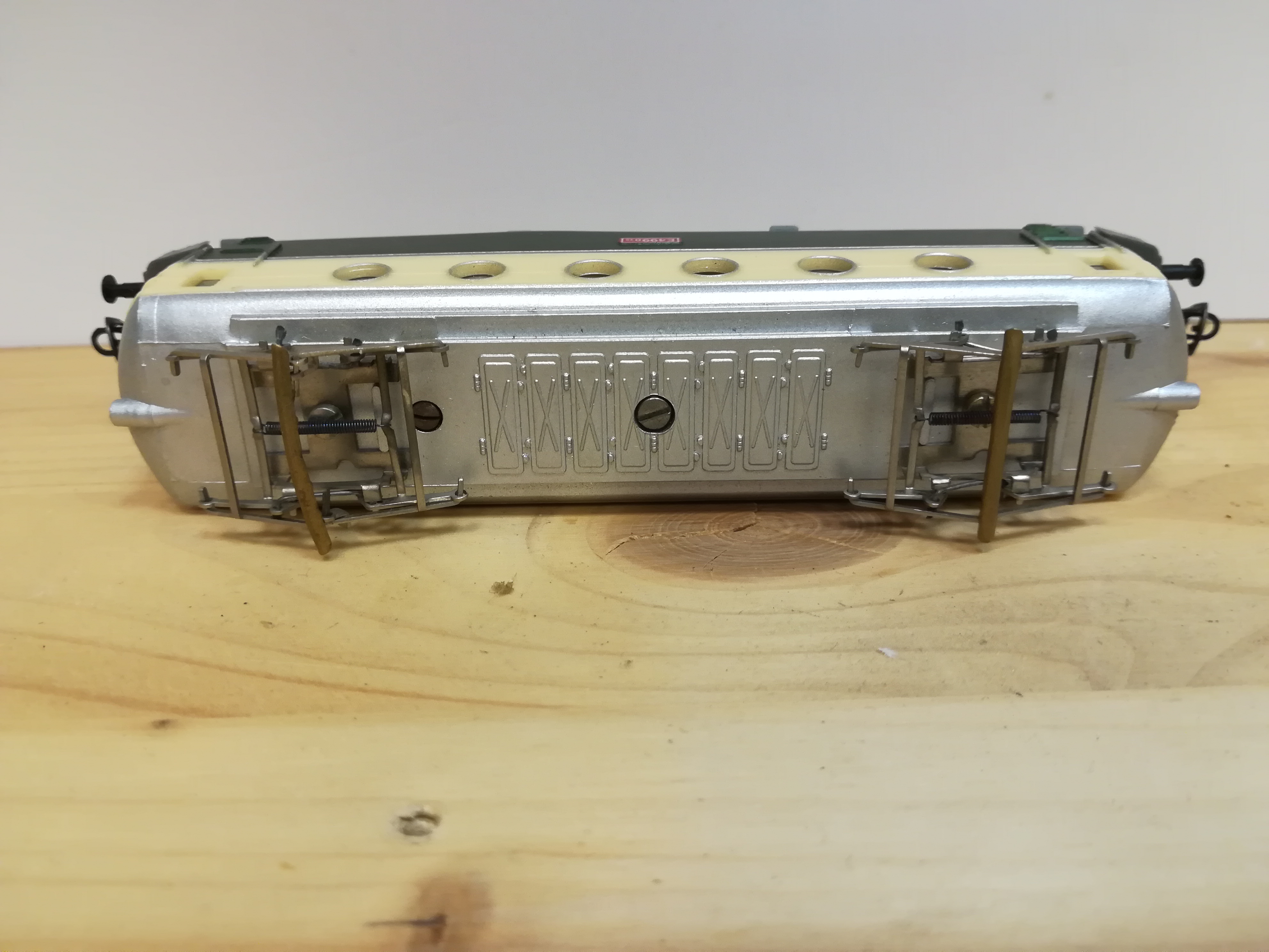 TT - Elektrická lokomotiva E 499 "Bobina"