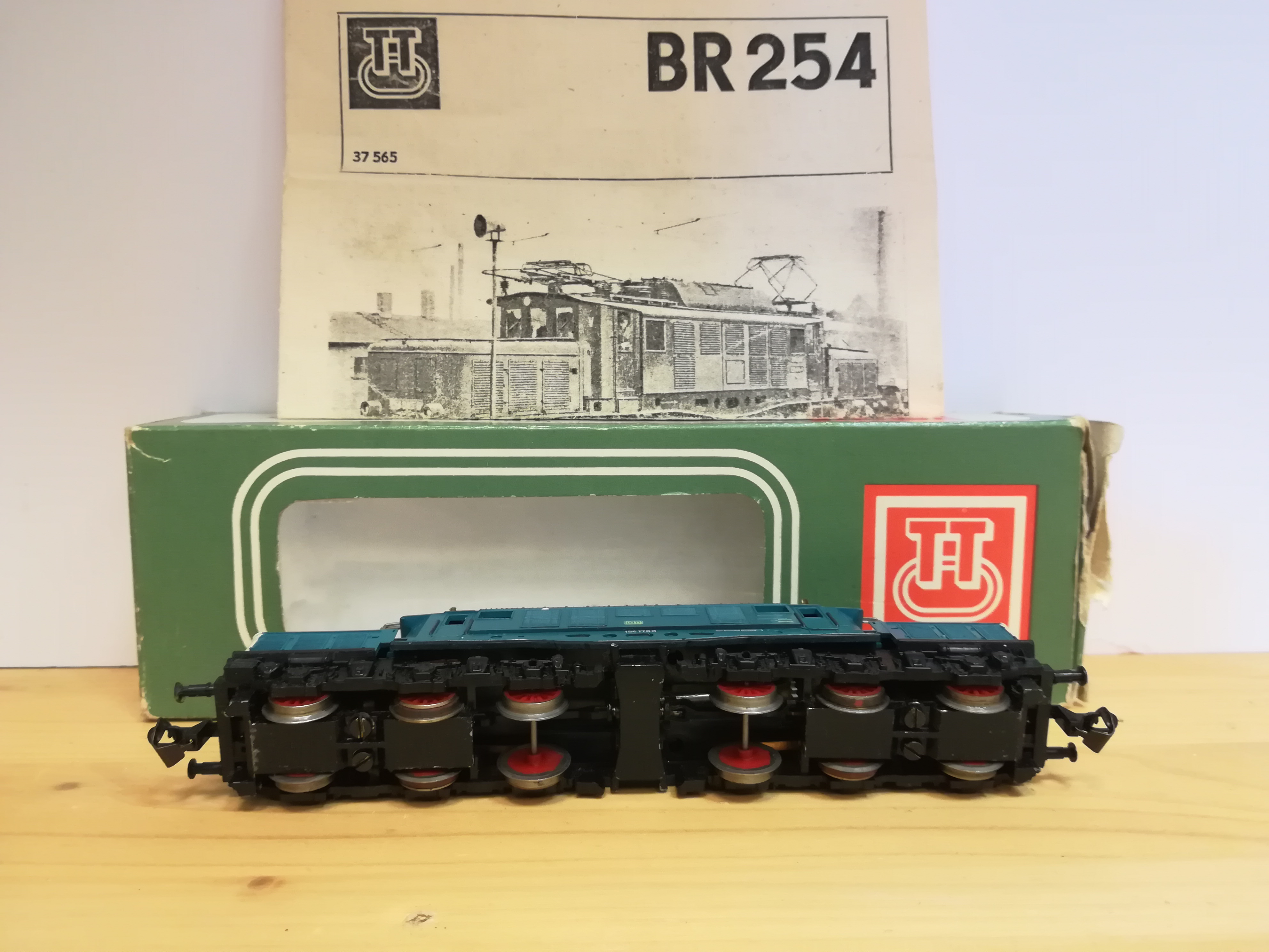 TT - Elektrická lokomotiva BR 254 "Krokodýl", modrá