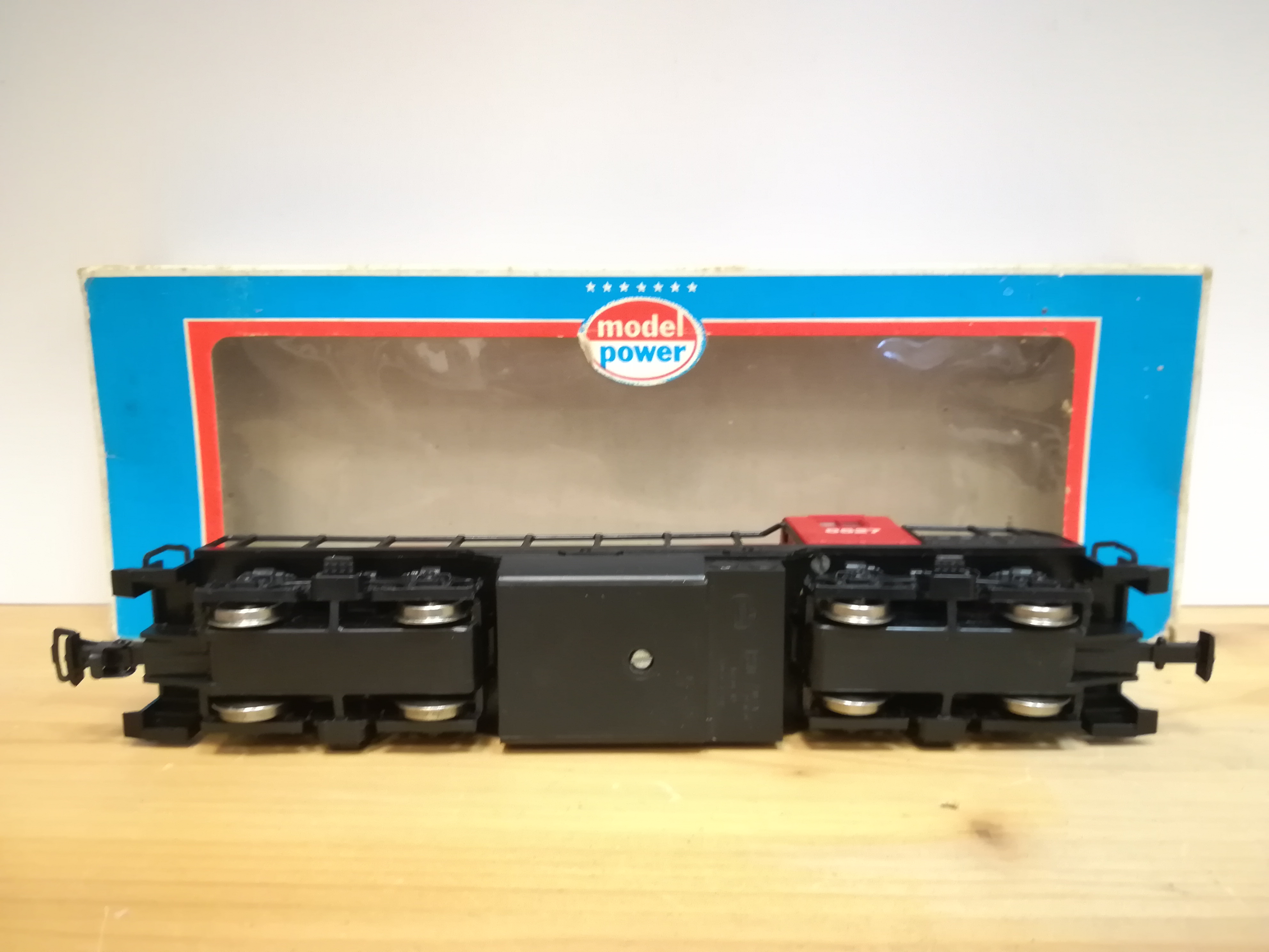 H0 Model Power - Dieselová lokomotiva 8527
