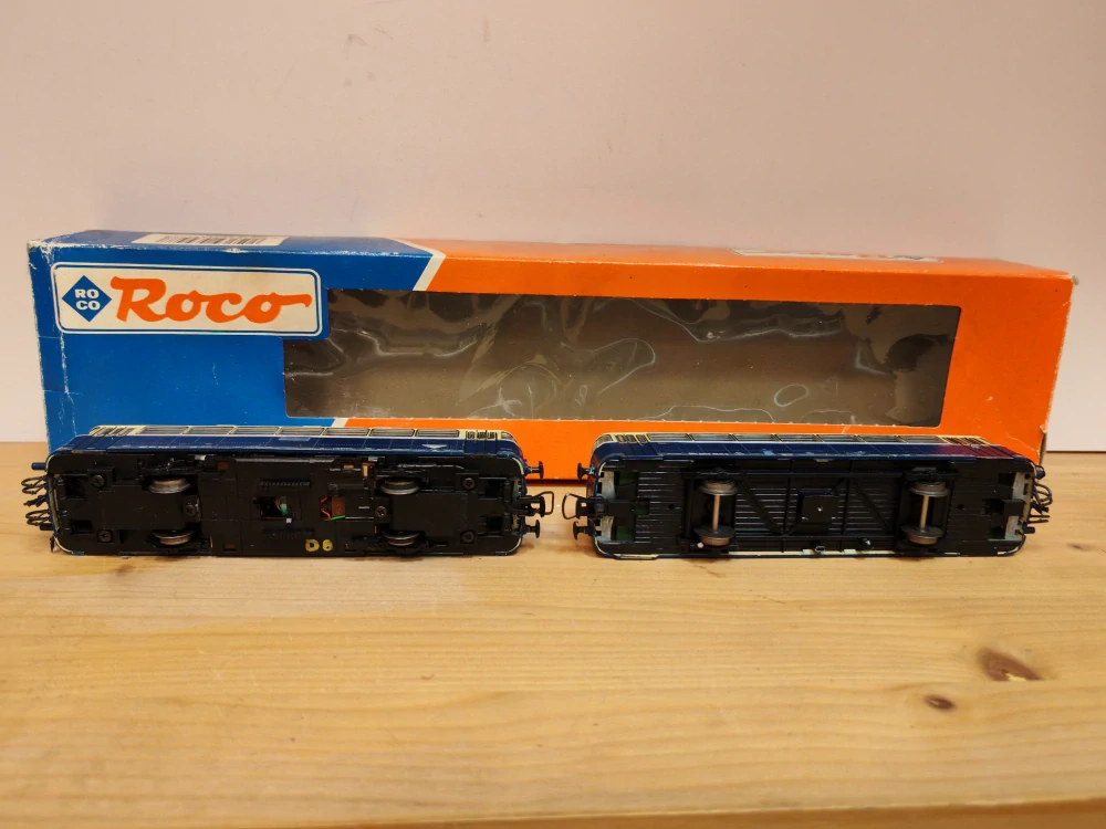 H0 ROCO - Motorová souprava ÖBB
