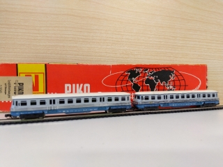 N - Dvoudílná motorová souprava
