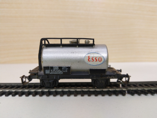TT - Cisterna ESSO (stříbrná)