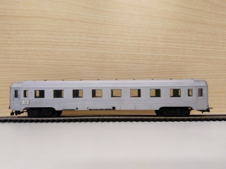 H0 Piko - Rychlíkový vůz 1. třídy SNCF