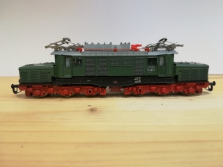 TT - Elektrická lokomotiva BR 254 "Krokodýl" zelená