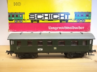 H0 Schicht - Čtyřosý osobní vůz 232-501 (osvětlený)