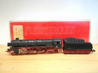 N Fleischmann - Parní lokomotiva BR 011
