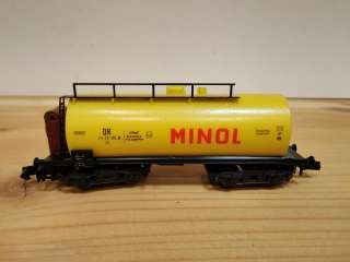 N - Čtyřosá cisterna MINOL