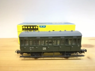 H0 - Osobní vůz 530-303 DR